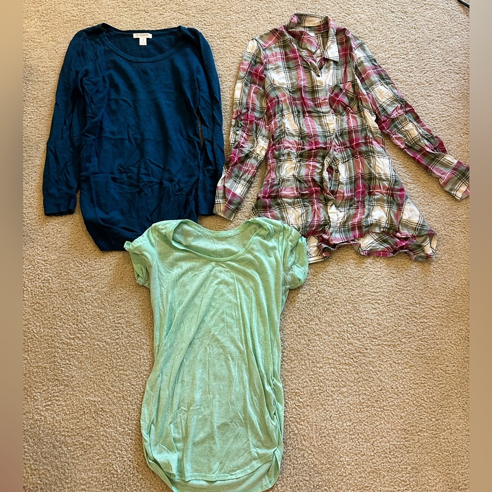 Maternity tops- size medium
